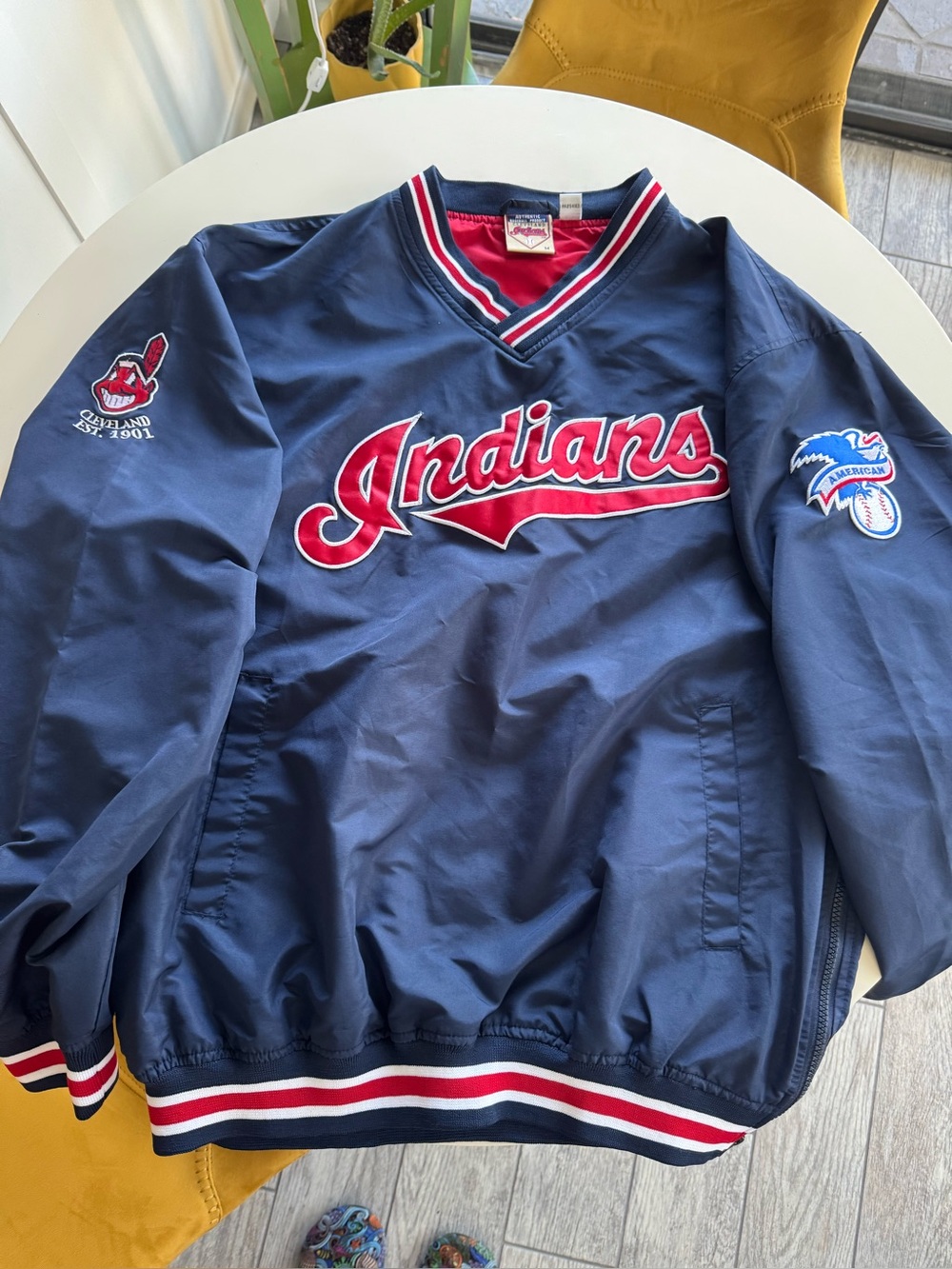 Vintage Cleveland Indians adult Windbreaker- Men Medium